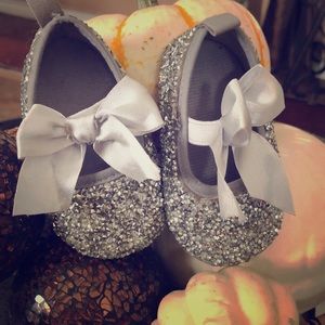 💙 Gorgeous Sparkling Shoes 💙